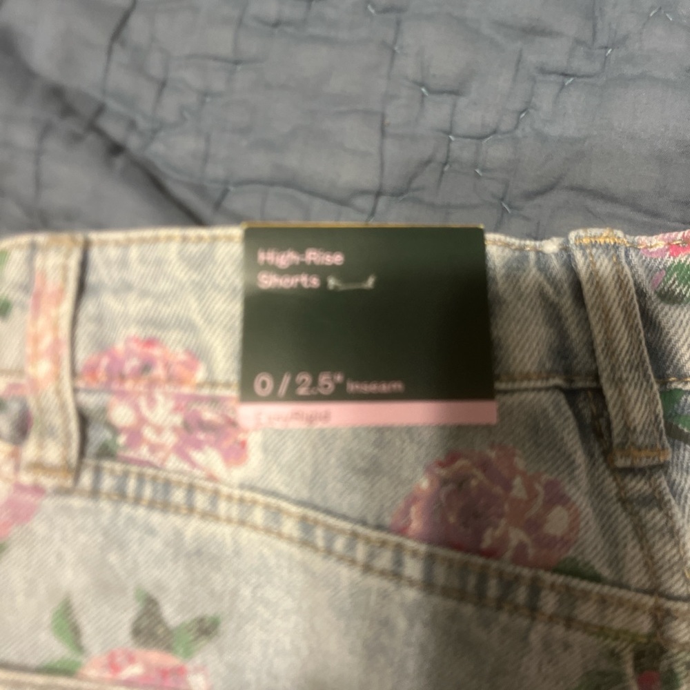 SOLD - Picture 3 of 4